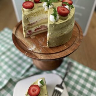 피스타치오 딸기케이크(Pistachio Strawberry Cake) Pick Your Size